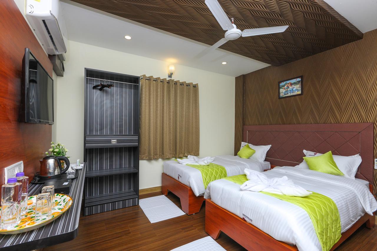 Bed and Breakfast Royal Grand Tambaram Экстерьер фото