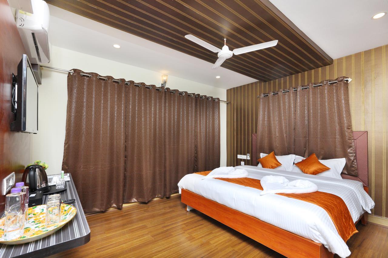 Bed and Breakfast Royal Grand Tambaram Экстерьер фото